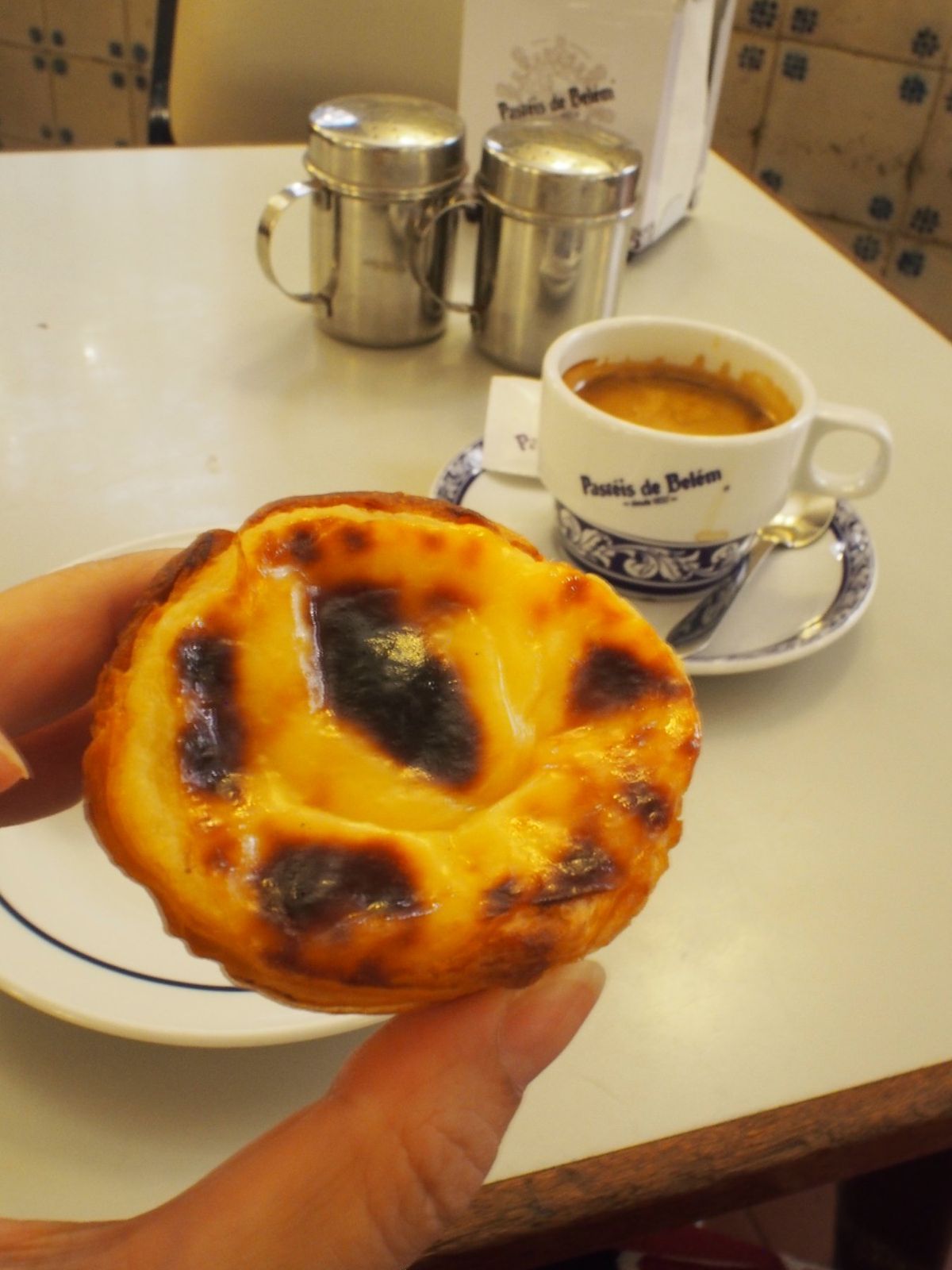 ポルトガルで一番有名なスイーツ
ベレンにあるパステル・デ・ナタ！
並ぶの必...