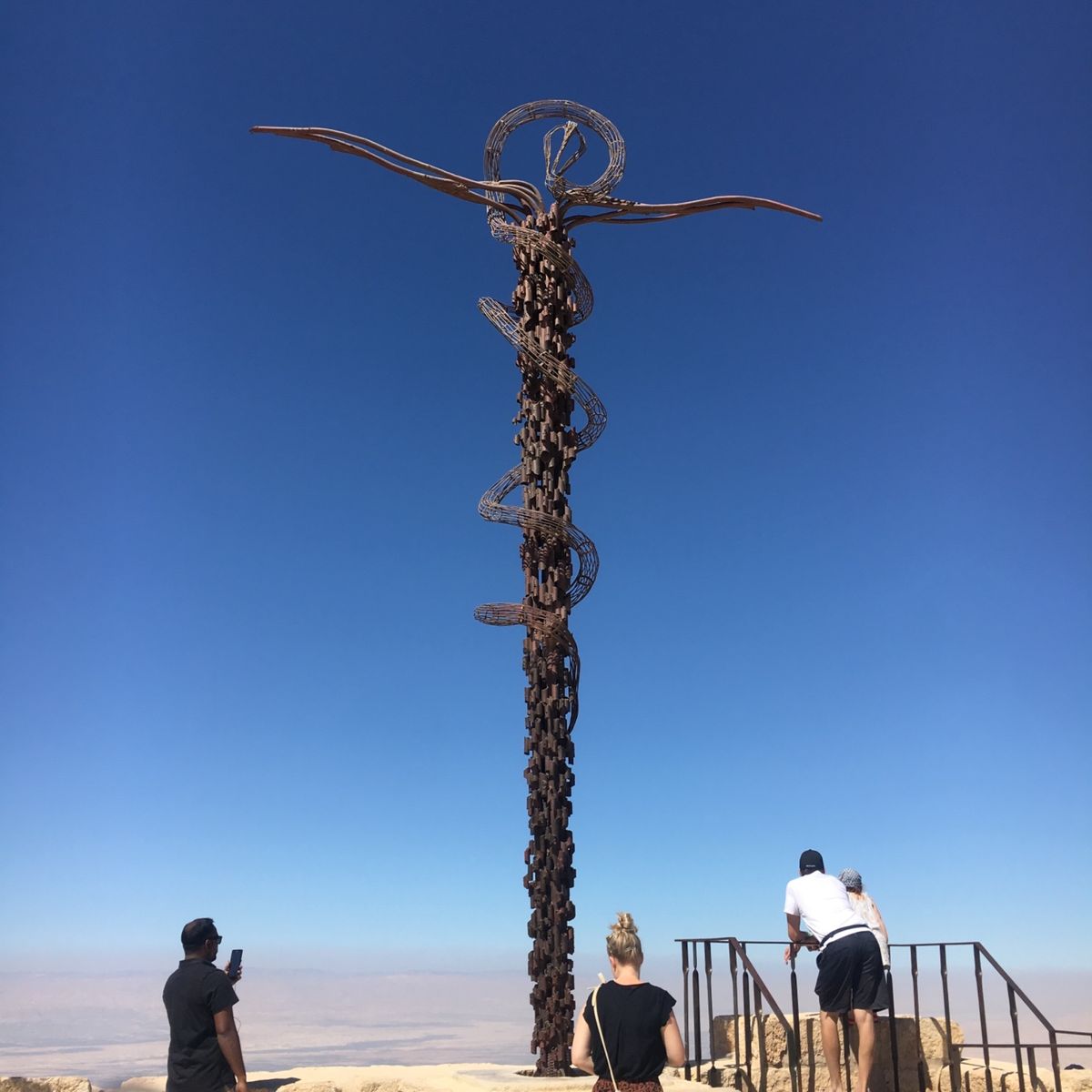 ①死海の夕陽 Dead Sea Spa Hotel, Jordan
②青銅...