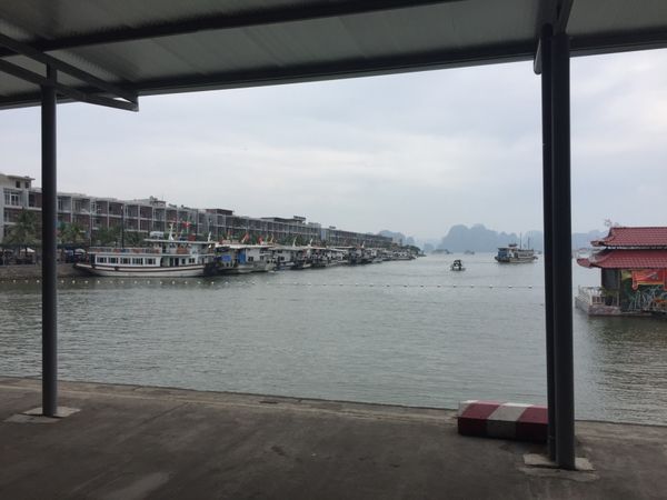 ベトナム・ハノイ「2016ベトナム🇻🇳 ハノイ&ホーチミンの旅」の写真：ハロン湾