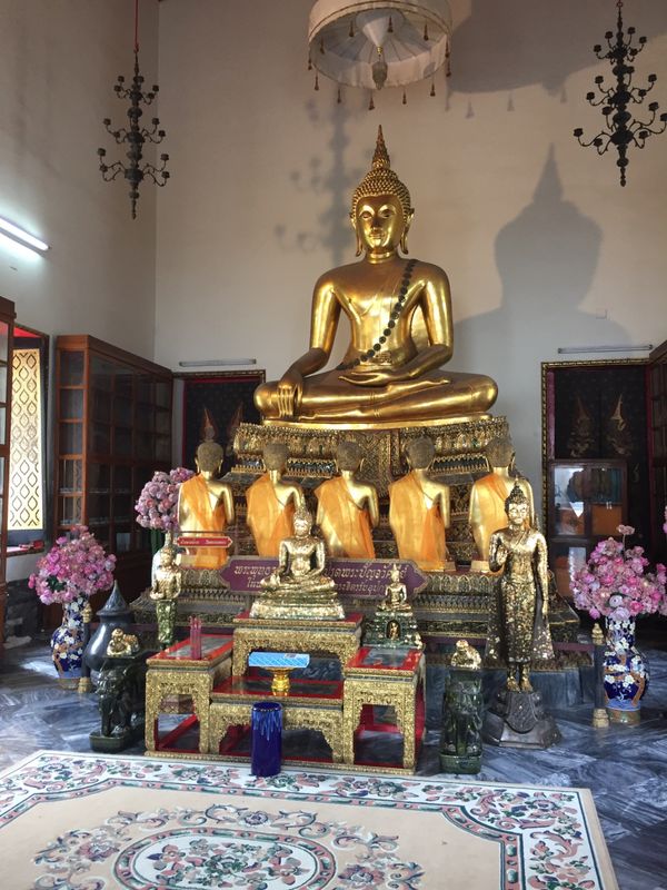 ミャンマー・バンコク「2016タイ🇹🇭とミャンマー🇲🇲 チェンマイ&マンダレーの旅」の写真：バンコク夜の街市内観光