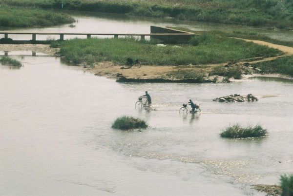 朝鮮民主主義人民共和国・DMZ「2005年金正日政権下の北朝鮮」の写真：ピョンヤン国際空港(平壌国際空港)
国際...