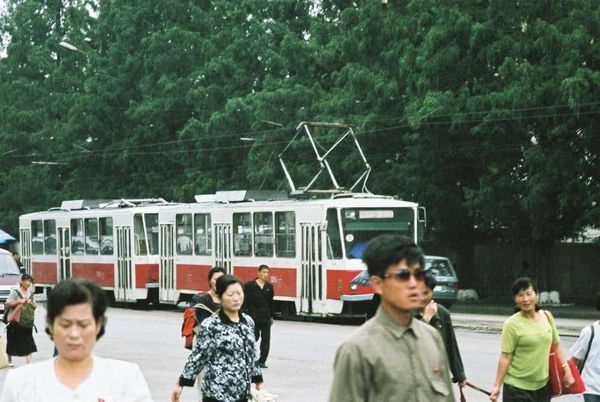 朝鮮民主主義人民共和国・DMZ「2005年金正日政権下の北朝鮮」の写真：平壌市内の風景です