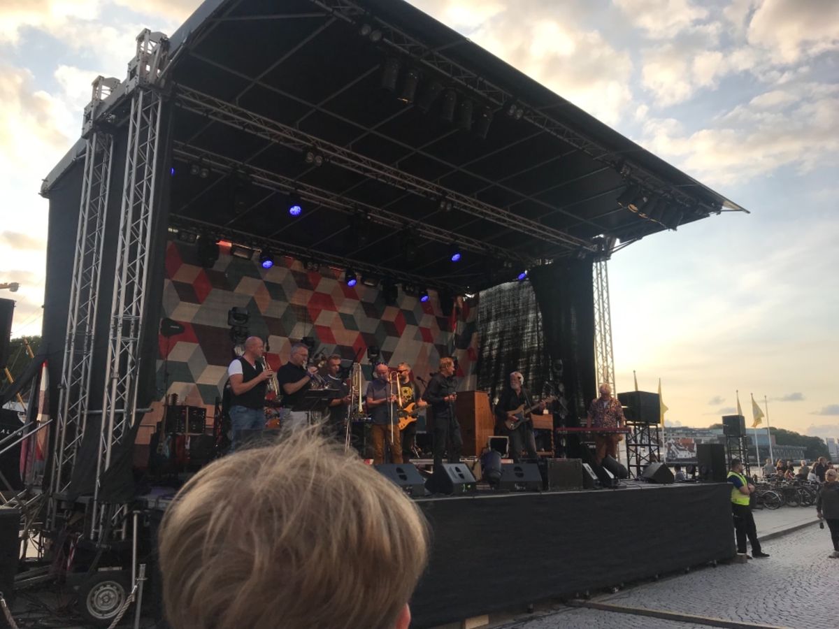 Stavanger 20:30前でこの明るさ☆