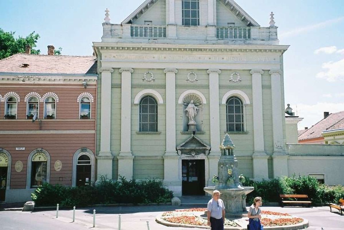 セーチェーニ広場