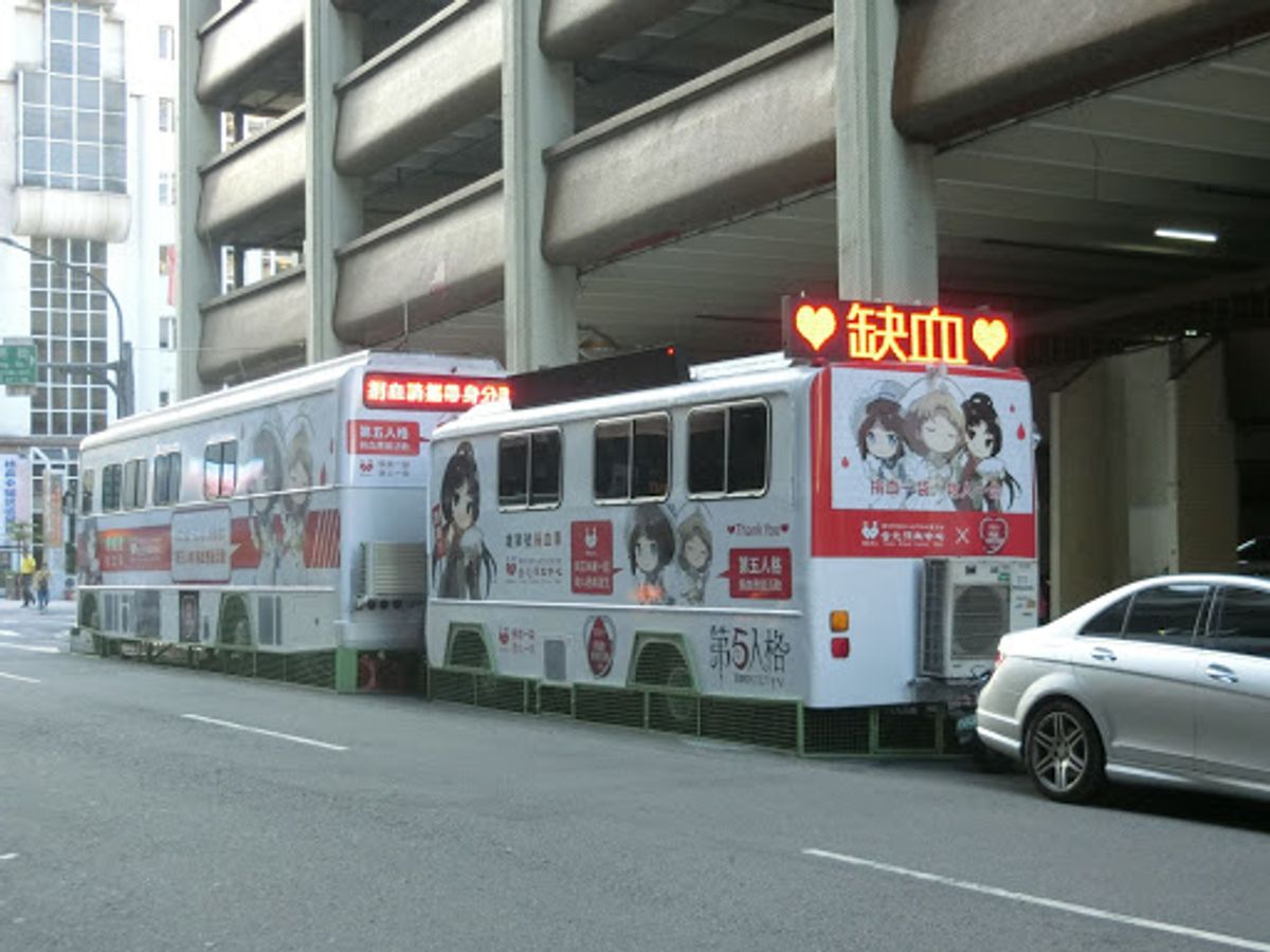 ローカルの人なのか、観光客なのか分からないけれど、西門でも有名なタピオカド...