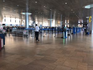 スーパー、死海、パスポートコントロール