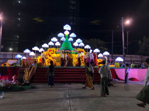 ミャンマー・ヤンゴン「Yangon🇲🇲」の写真