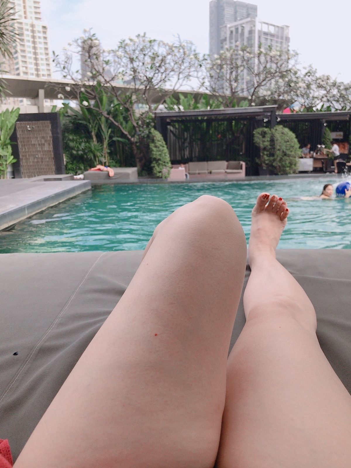 タイ料理も美味しかった！特にマッサマンカレーは最高でした。ルーフトップバー...