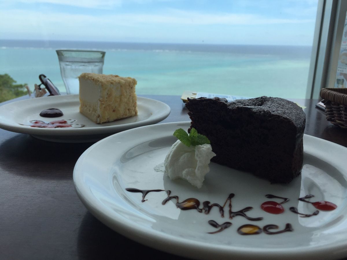 うるま市の海中道路へドライブ。絶景カフェにも行きました。
そして忘れられな...