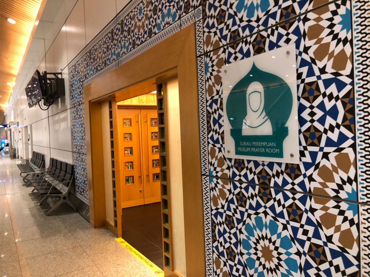 ・仏教、イスラム教が混ざる珍しい国