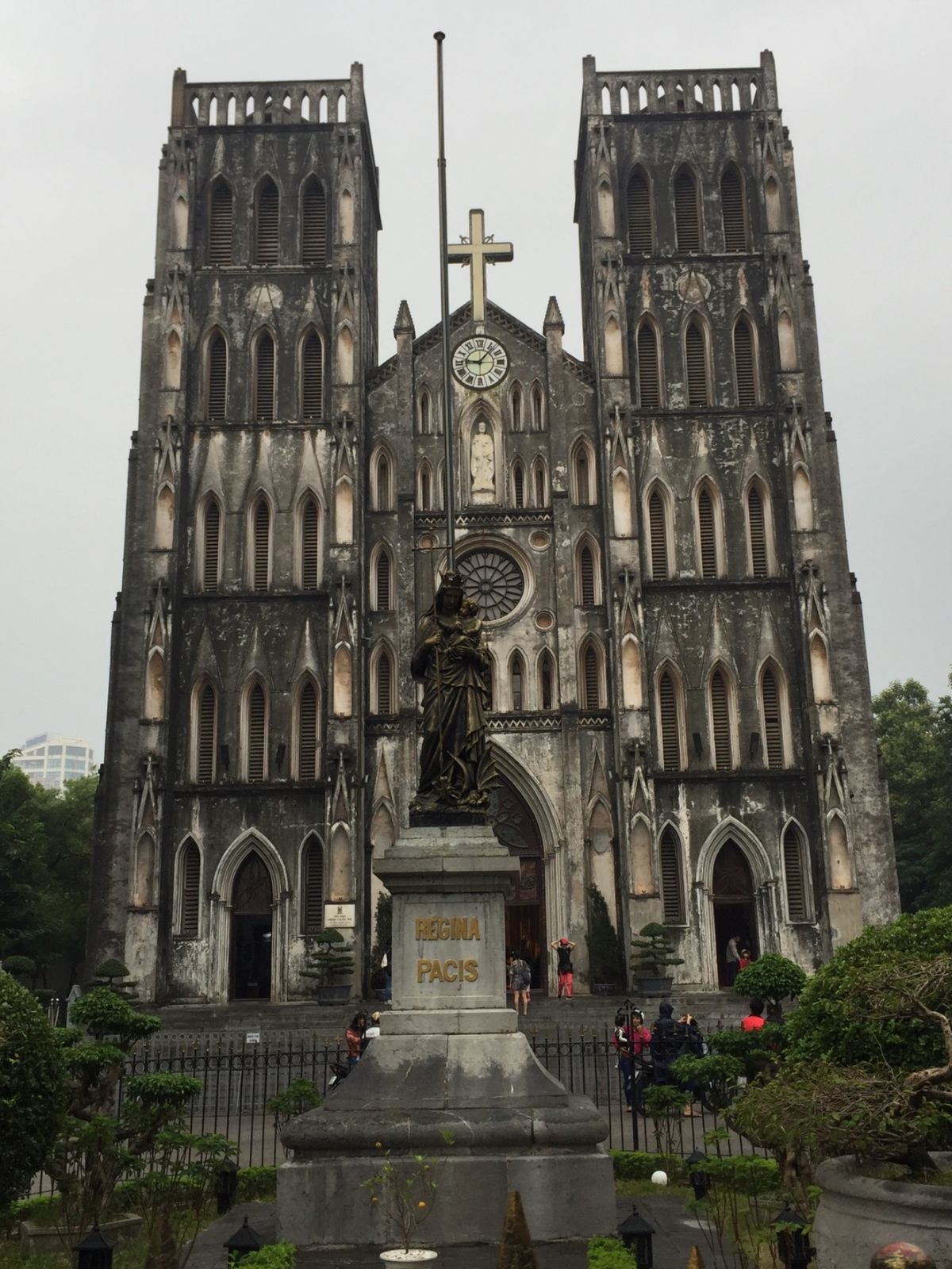 バイクの量が半端なかったハノイ。空気は悪いがご飯は美味しい。