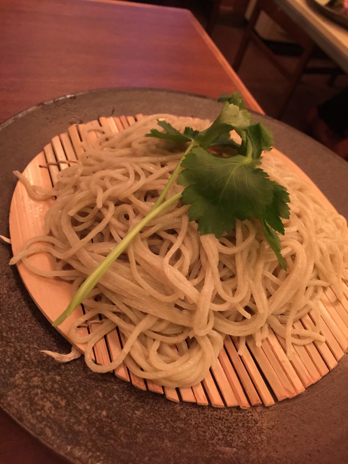 鴨鍋が美味。蕎麦も美味しかった！夜桜と都をどりも初体験。