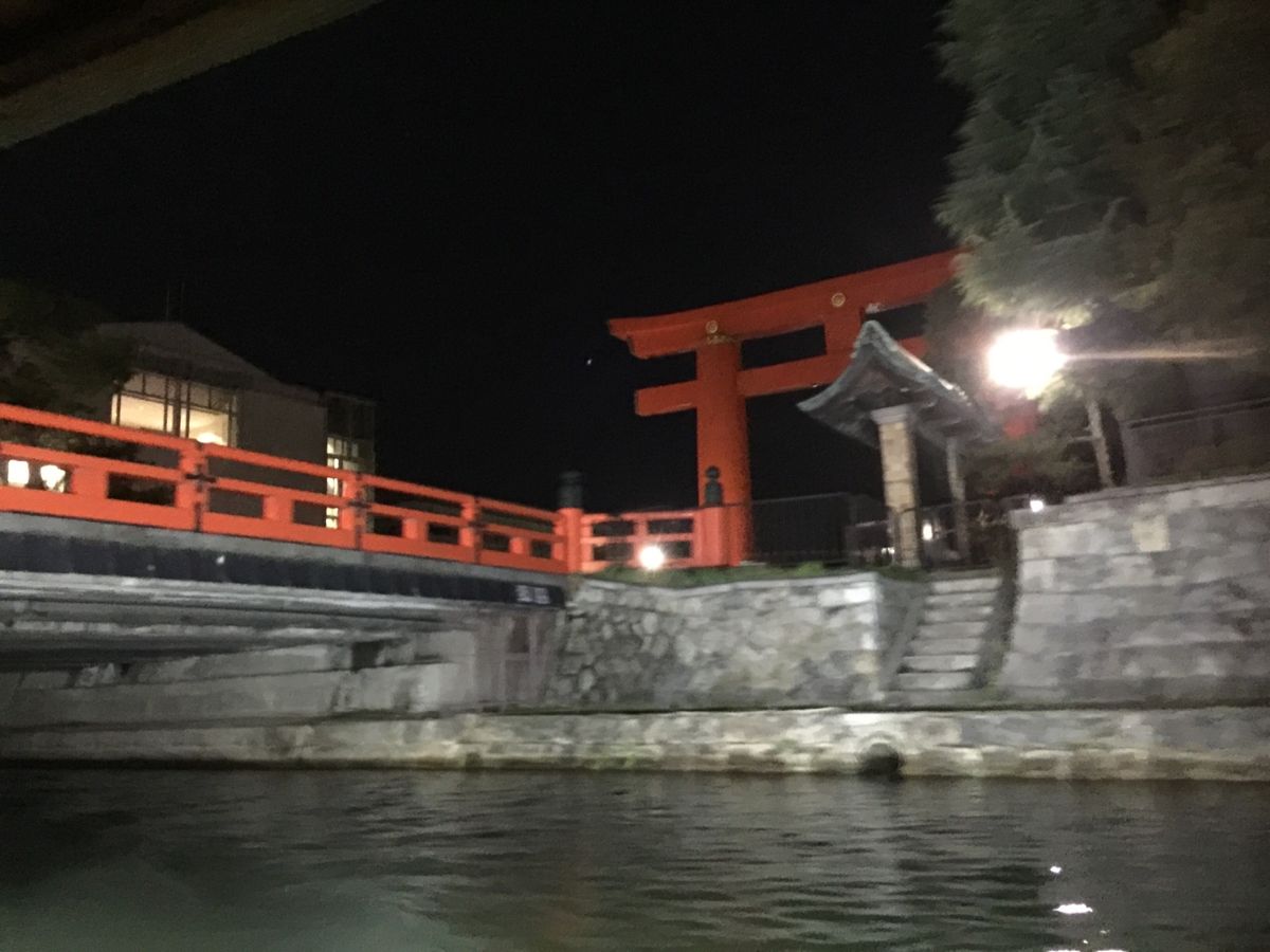 鴨鍋が美味。蕎麦も美味しかった！夜桜と都をどりも初体験。