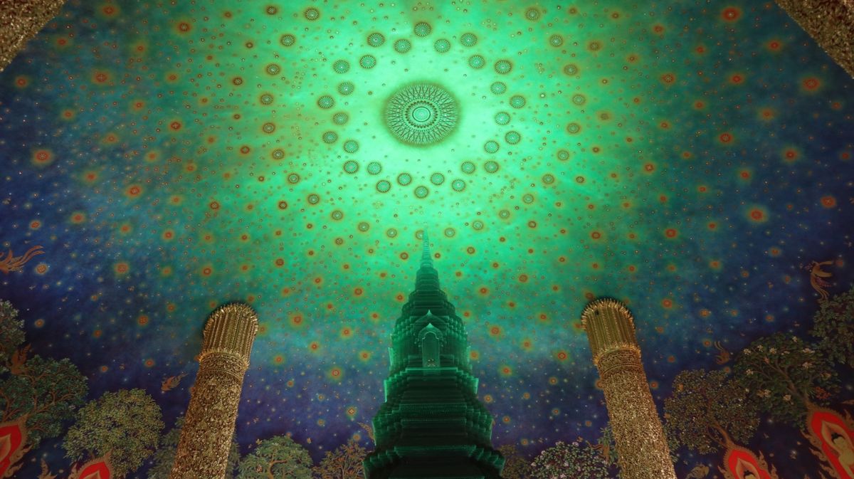 ワットパクナムは日本人でいっぱい。