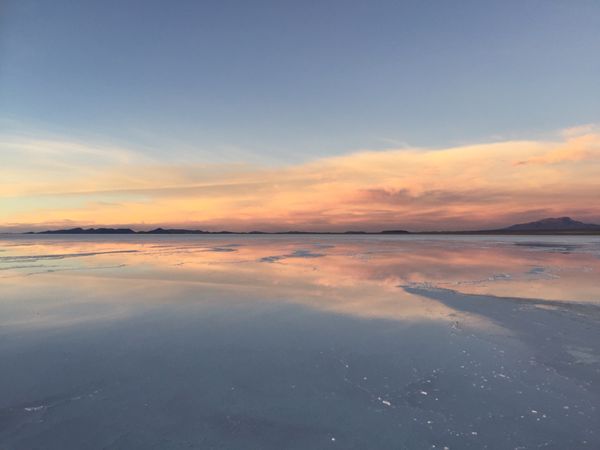 ボリビア多民族国・ラパス「南米旅行 ボリビア」の写真：夕焼けツアー。ガイドさんが色んな写真撮っ...