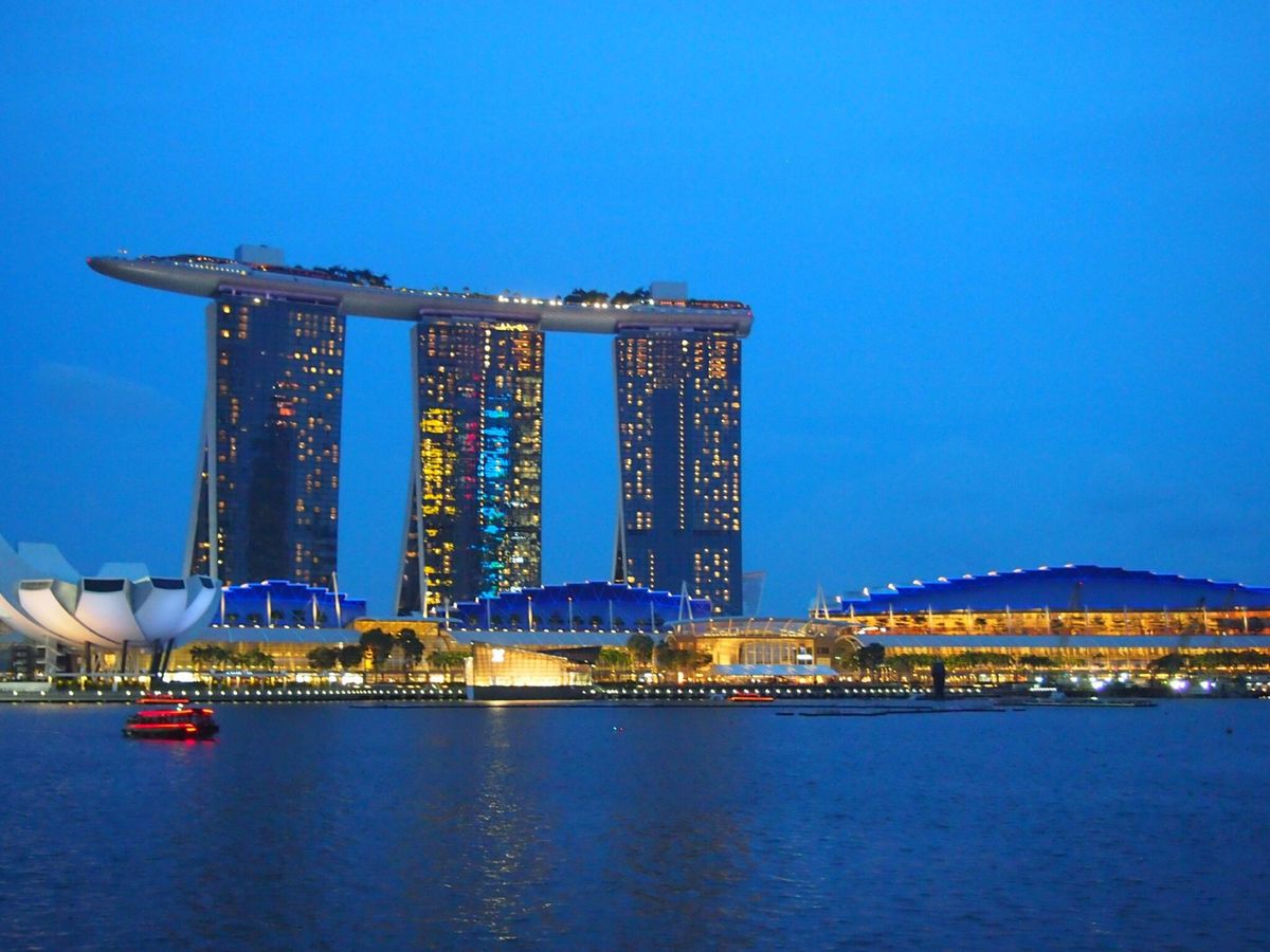 このホテル(マリーナベイサンズ)のプールに入りたくて宿泊。

まさかの...