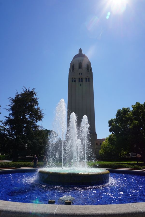 アメリカ(米国)・アメリカ・カリフォルニア・スタンフォード大学「アメリカ・スタンフォード大学」の写真：ハーバータワー！上まで登ることができます
