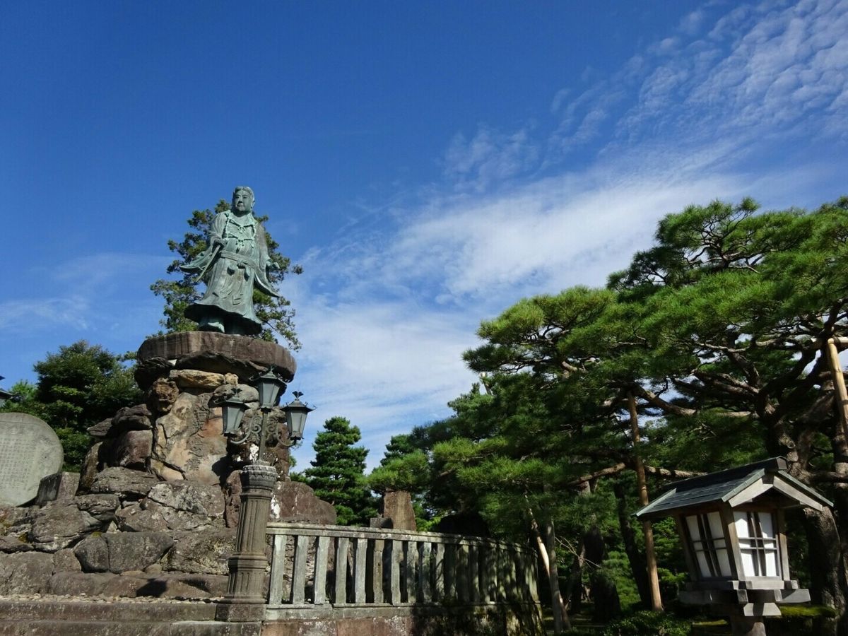 やっぱり三渓園。
金箔ソフトクリームは、びっくりするほど違和感なし！