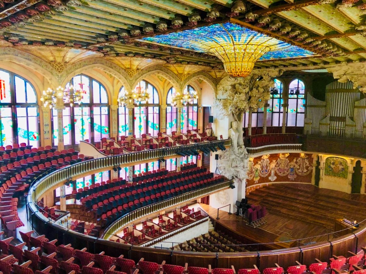 世界遺産カタルーニャ音楽堂
音楽はあまり聞かないですが、ここでは聞いてみた...