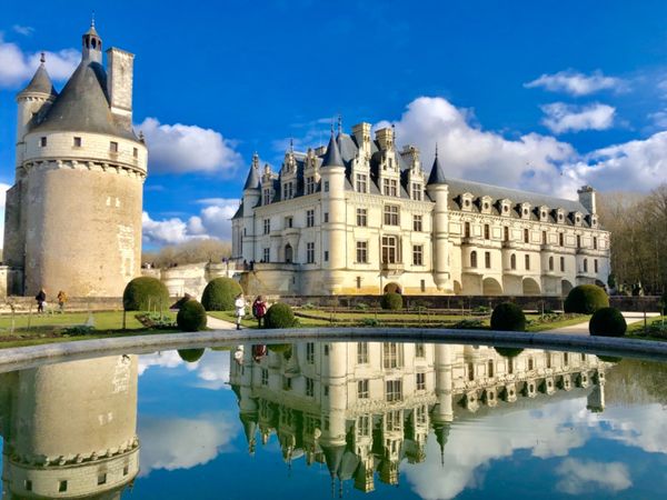 フランス・パリ、モンサンミッシェル、ロワール渓谷、シャルトル「フランス旅行」の写真：ロワール渓谷の城の1つ、シュノンソー城
