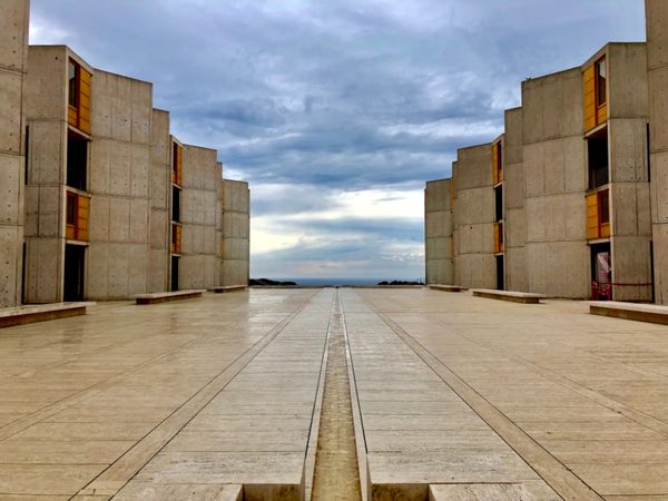 アメリカ(米国)・ロサンゼルス、サンディエゴ、ニューヨーク「アメリカ旅行」の写真：ソーク研究所
ルイス・カーンが設計した美...