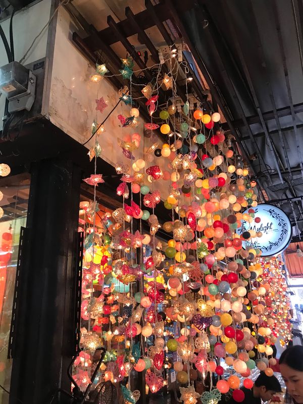 タイ・バンコク「バンコク　弾丸旅」の写真：チャトゥチャックウィークエンドマーケット...