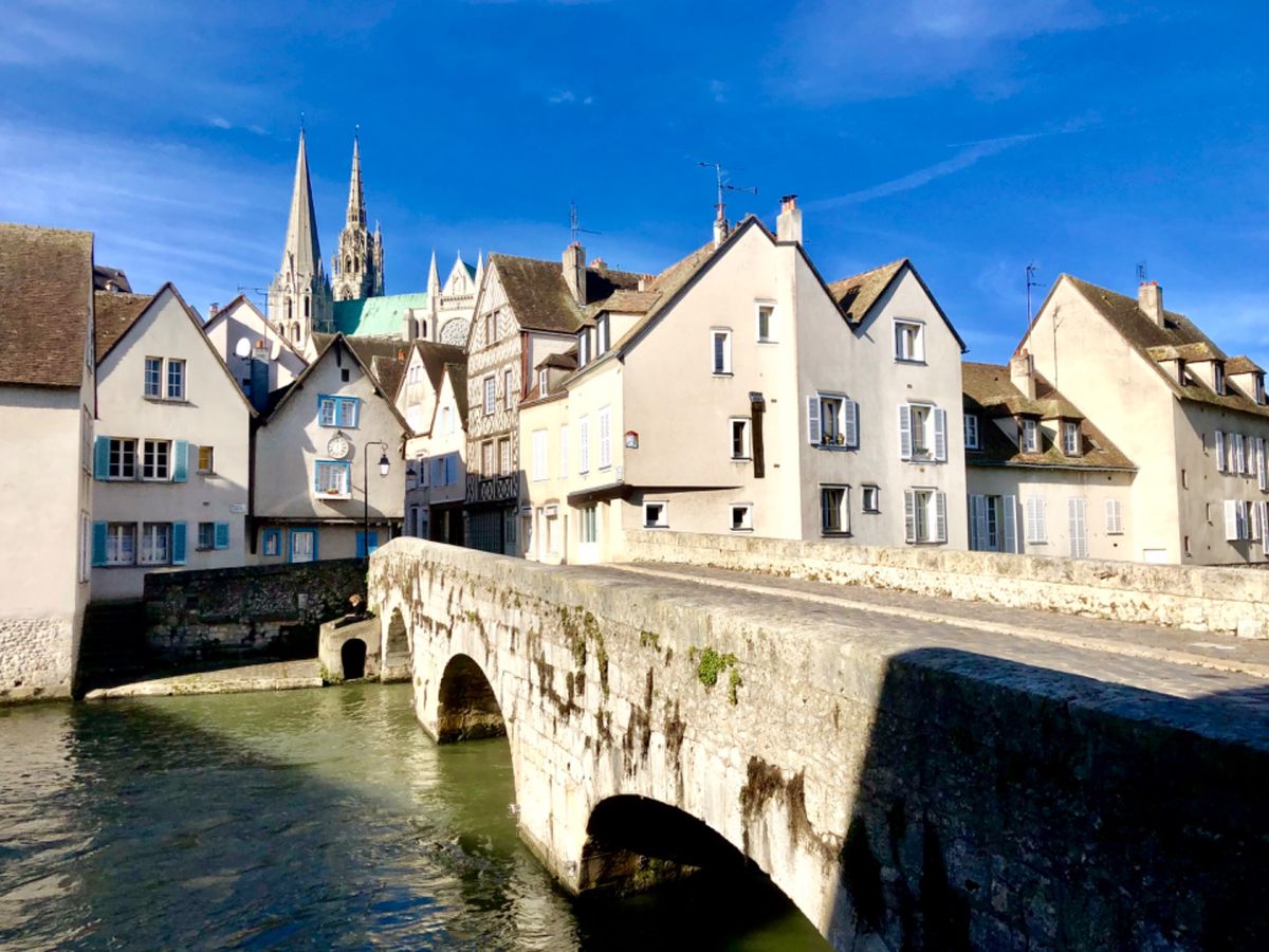 世界遺産シャルトル大聖堂
ステンドグラスが美しいです！