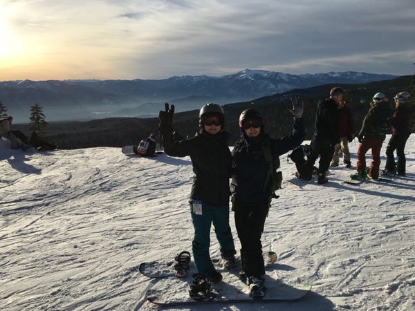 アメリカ(米国)・カリフォルニア、マウントシャスタ「マウントシャスタでスノーボード」の写真