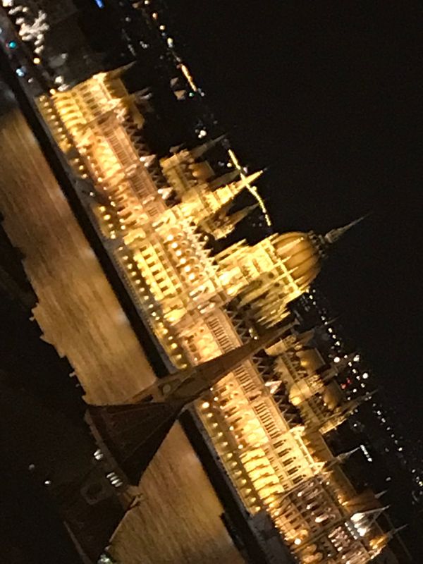 ハンガリー・ブダペスト「ブダペスト」の写真：対岸から見る国会議事堂の夜景、感動的😊
...