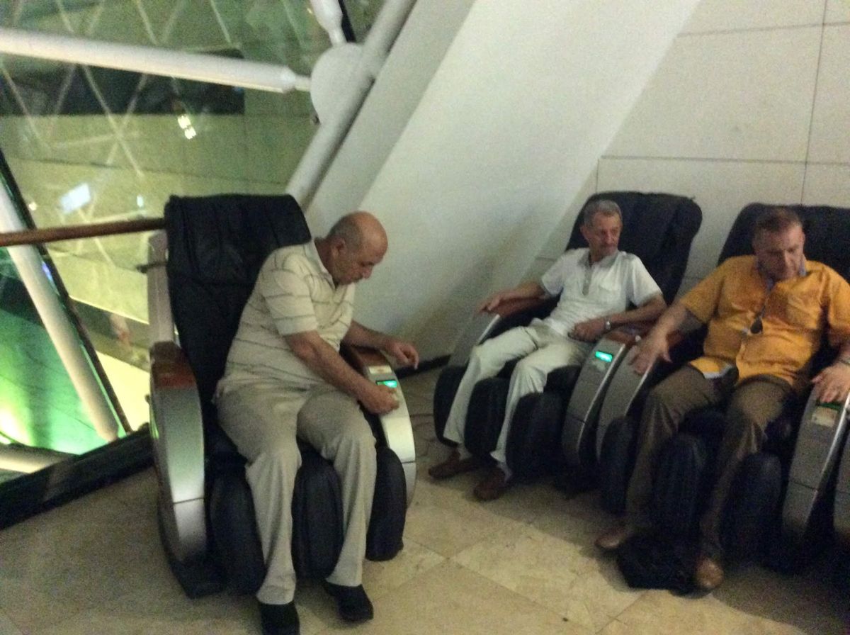 ショッピングモール

パーク・ブルバー・バクー