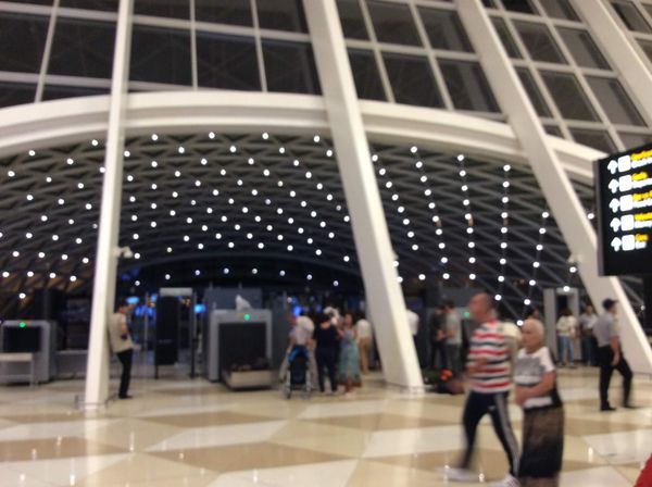 アゼルバイジャン・バクー「バクー散策」の写真：空港好きすぎて撮りすぎた😜