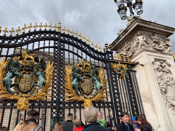 イギリス(英国)・ロンドン、コッツウォルズ「イギリス ロンドン旅🇬🇧」の写真：バッキンガム宮殿