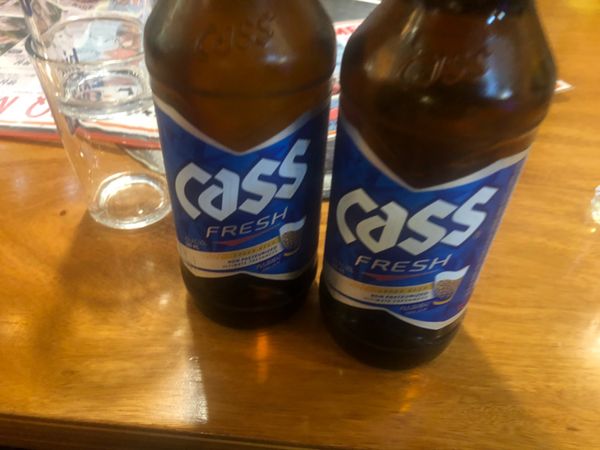 大韓民国 (韓国)「韓国旅行」の写真：ビール〜😁
焼酎〜😁（ズボンの後ポケット...