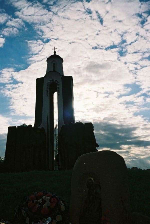 ベラルーシ・ミンスク「ベラルーシ　2007年 ヨーロッパ最後の独裁国家　首都ミンスク滞在」の写真：Остров слёз 