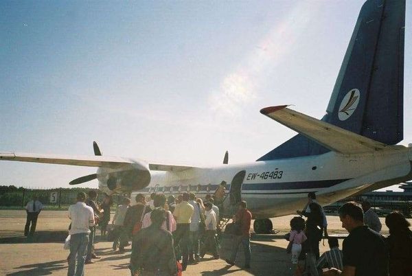 ベラルーシ・ミンスク「ベラルーシ　2007年 ヨーロッパ最後の独裁国家　首都ミンスク滞在」の写真：ウクライナ首都キエフ行きのフライト
19...