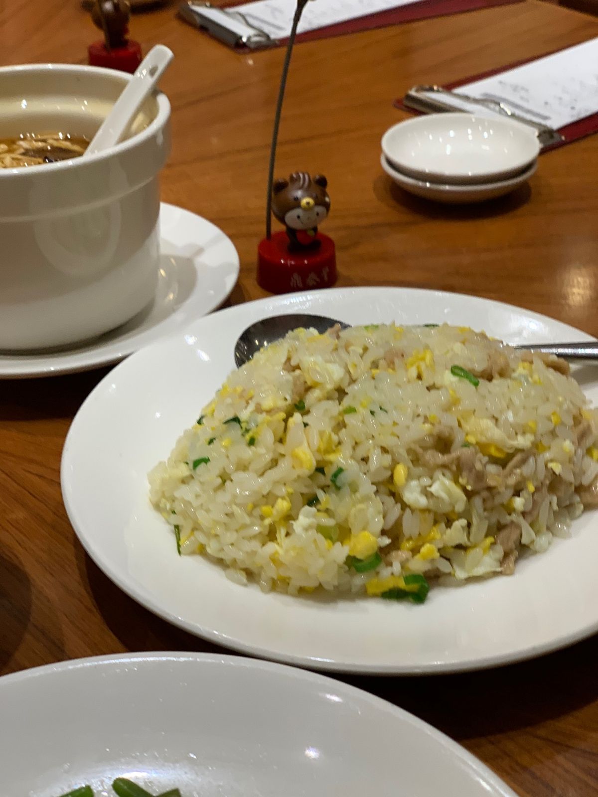 開店と同時に行ったが既に長蛇の列💦
事前予約していったが優先案内なので15...