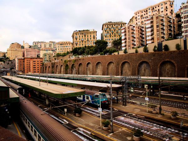 イタリア・チンクエテッレ「南欧４か国鉄旅@イタリア」の写真：ジェノバ