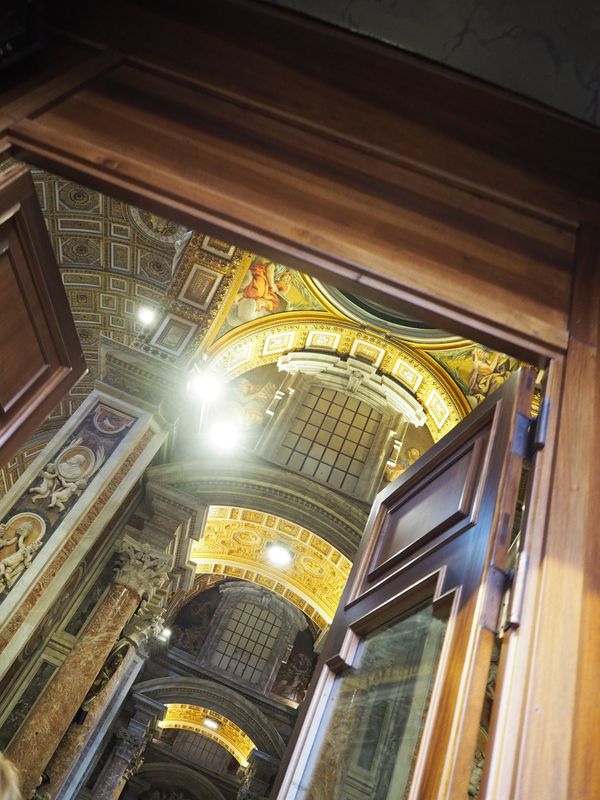 聖庁 (バチカン市国)・バチカン「聖なる扉が開かれた@バチカン」の写真