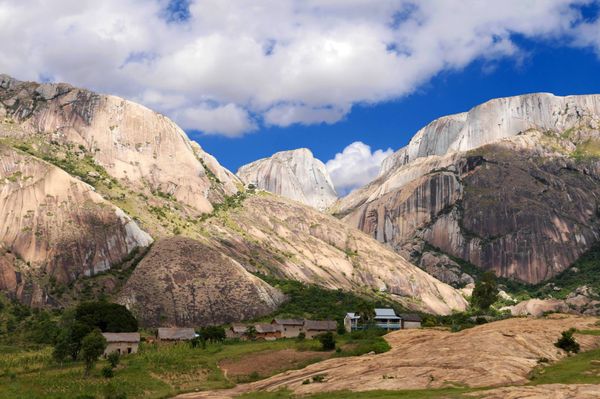 マダガスカル・Antananarivo「南部アフリカ旅(マダガスカル)」の写真：マダガスカルの中央高地は美しいです。