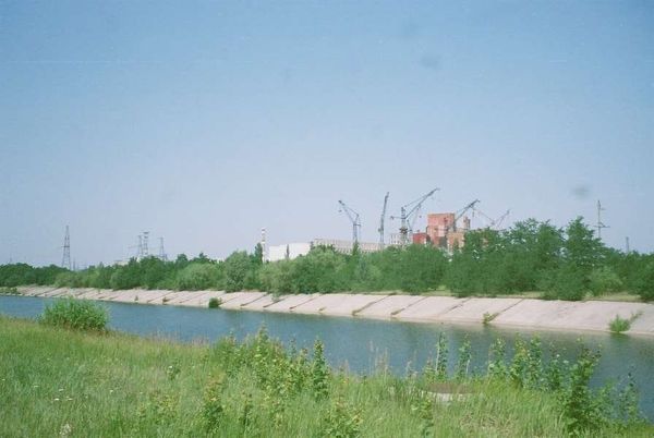 ウクライナ・キエフ「2007年 ウクライナ　チェルノブイリ」の写真：原発プラントです。