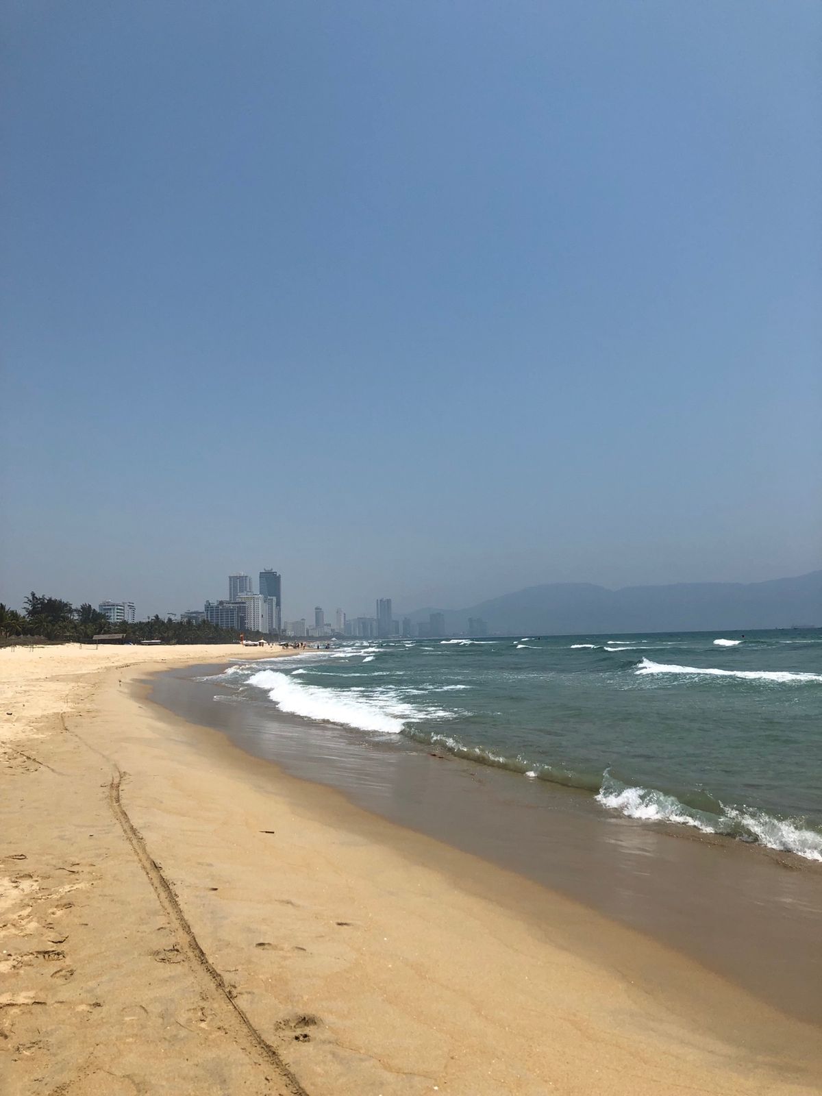 ドラゴンブリッジ
ホイアン
ミーケービーチ