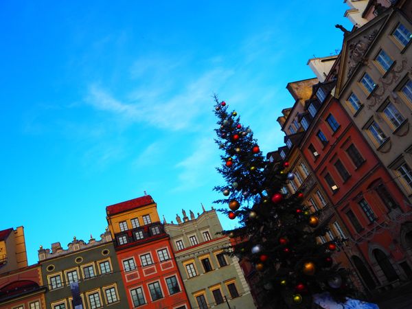 ポーランド・ワルシャワ 、クラクフ「ポーランド🇵🇱」の写真：ワルシャワの旧市街。
街中は音楽であふれ...