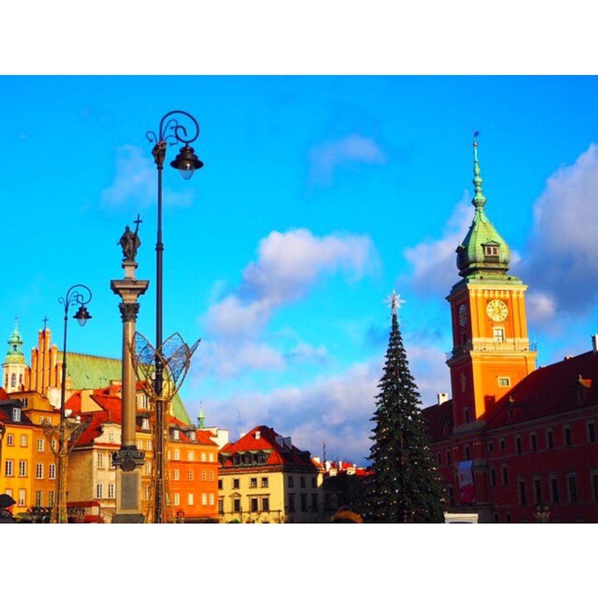 ワルシャワの旧市街。
街中は音楽であふれていた。
クリスマスの余韻も…