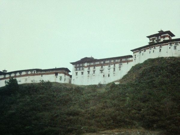 ブータン・パロ「雲龍の国」の写真：残念ながら2011年に焼失してしまったワ...