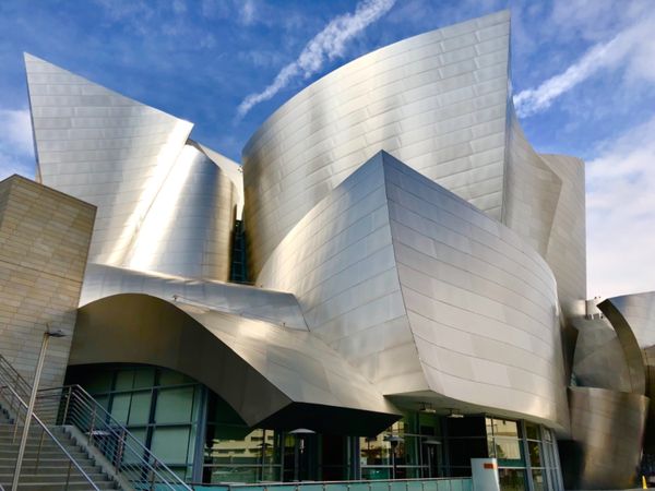 アメリカ(米国)・ロサンゼルス、サンディエゴ、ニューヨーク「アメリカ旅行」の写真：ウォルトディズニーコンサートホール
フラ...