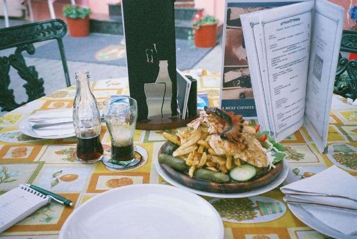 Ógabona térで食事