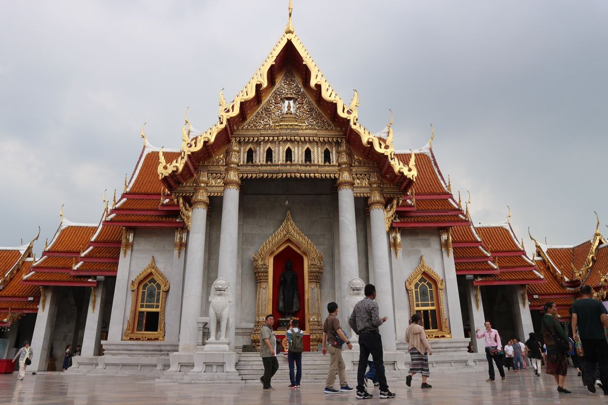 3日目の暁の寺・ワットポー・カオサン通り・大理石寺院。
南国タイは毎日激ア...