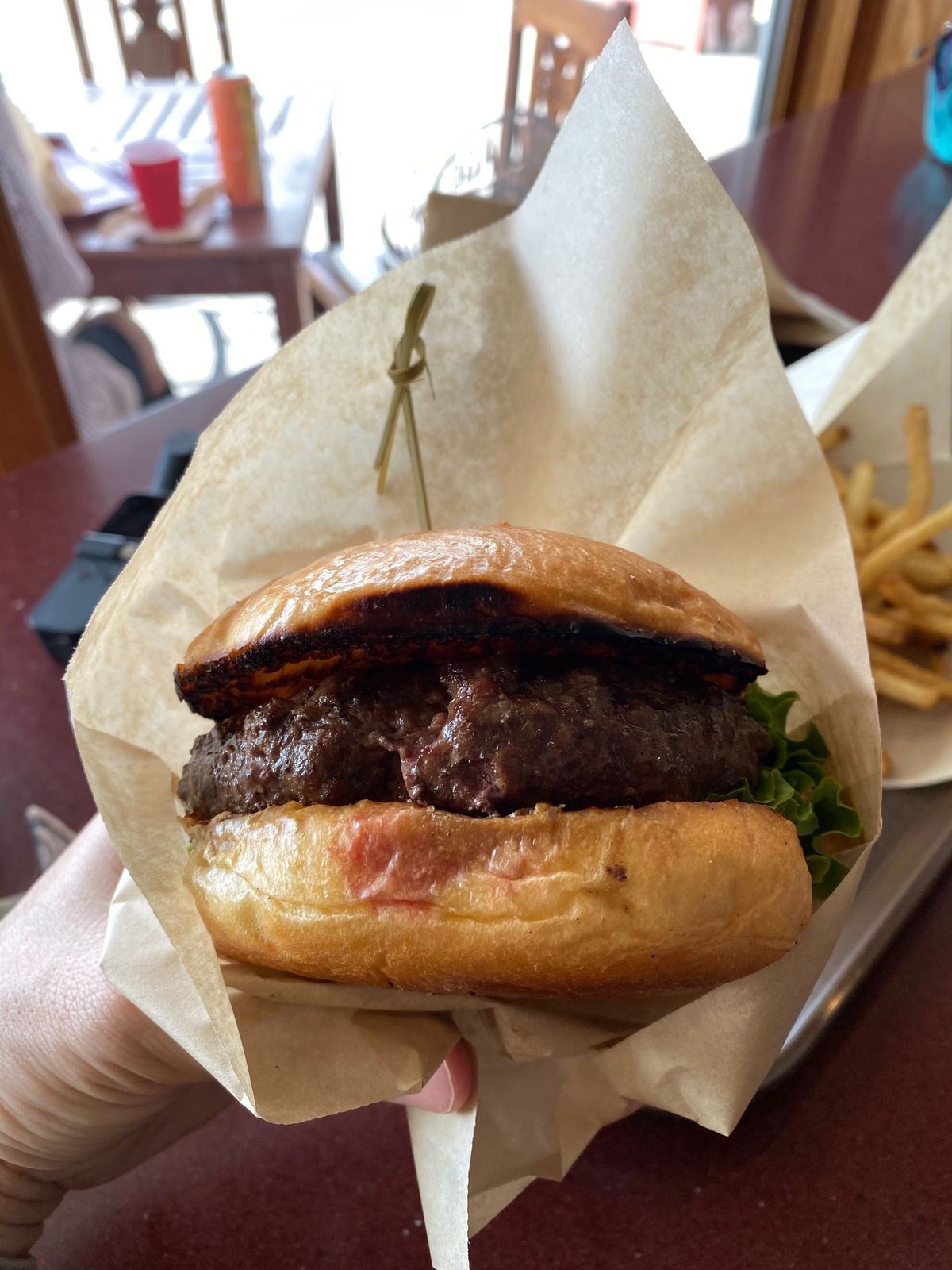 ワイメアのビレッジバーガーで遅めのランチ。
ここのバーガー、今まで出会っ...