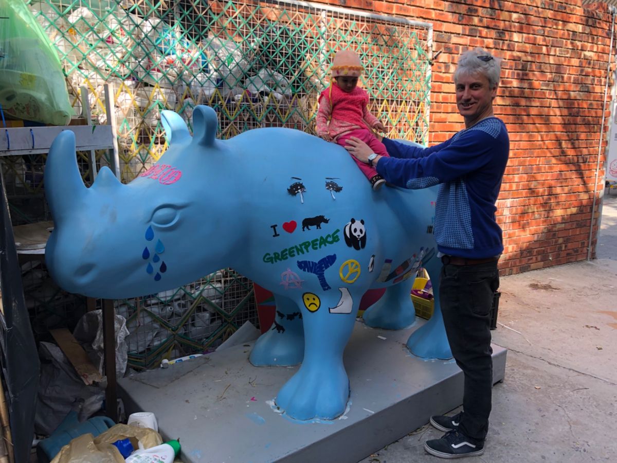 GUGAというところへ。
工房になってます。