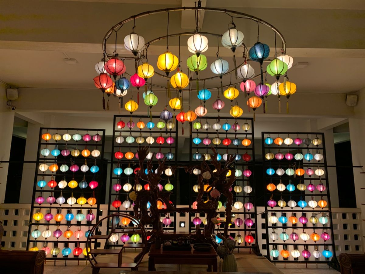 ホテルにこんなステキなランタンが！ホイアンはの期待はふくらむばかり♡inダナン